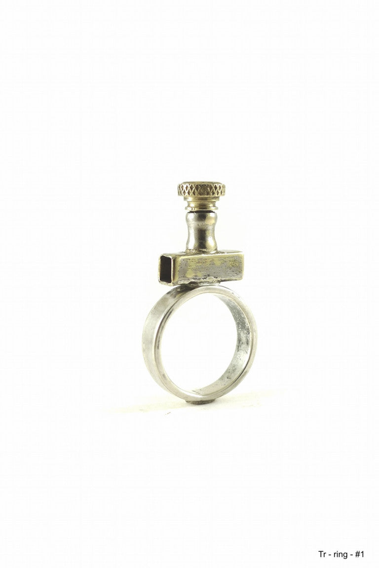 Ring Trompet - Small Screw