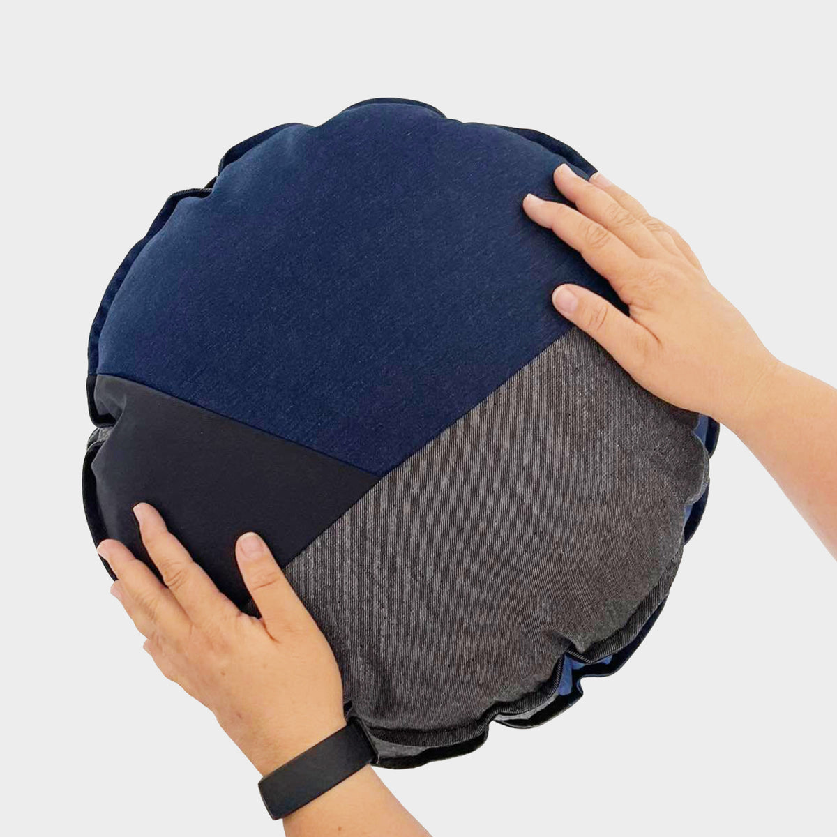 RE-NEW Cushion - Mega