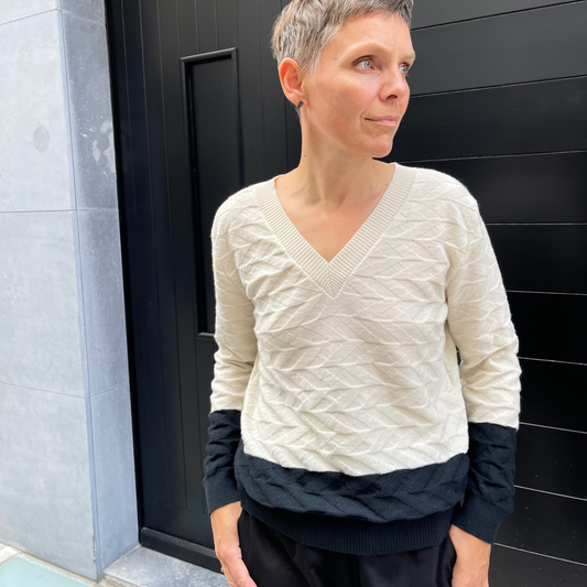 AW Signature Zig-Zag Sweater - Ivory/Black