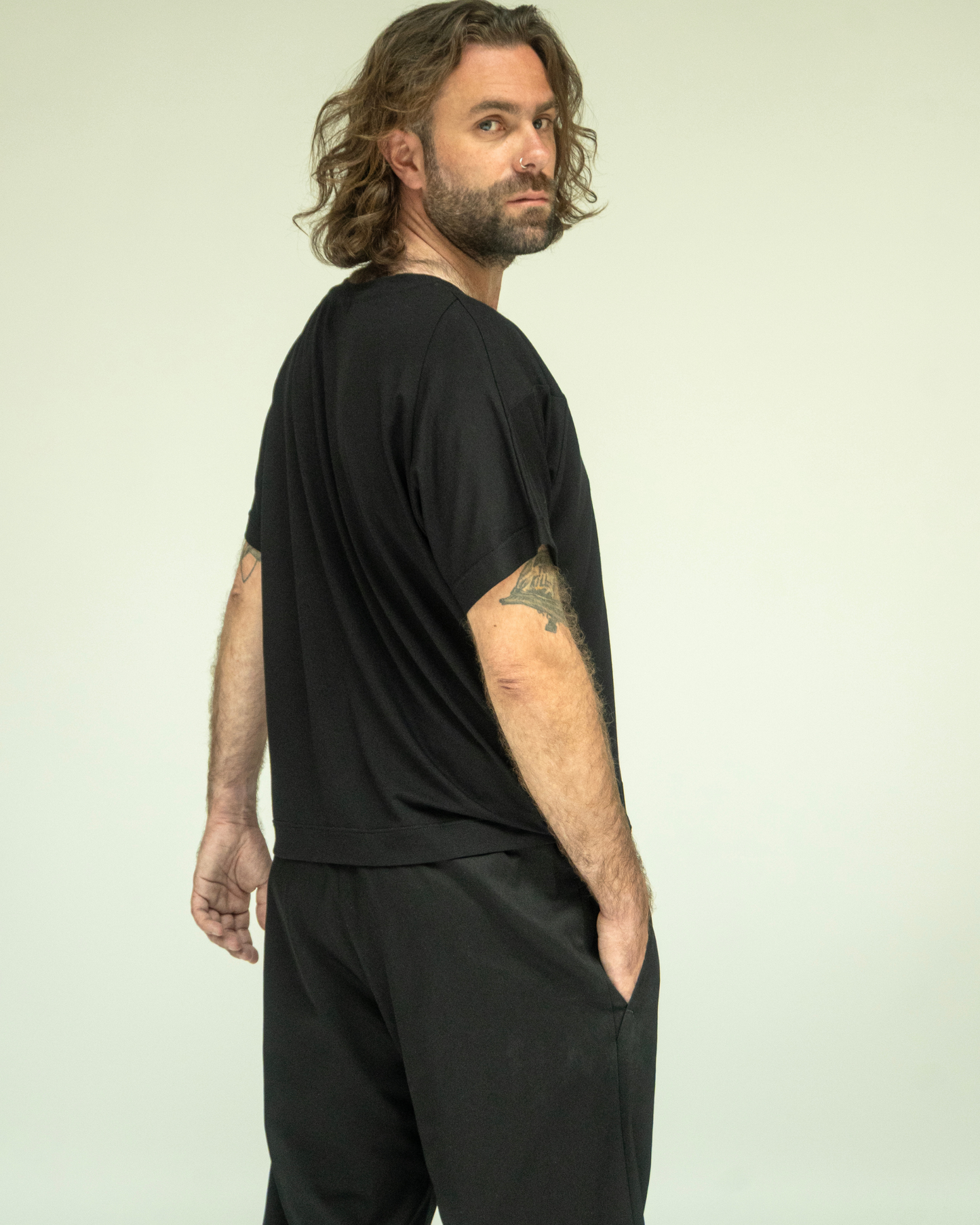 POINTY Blouse V-neck - Pure Black